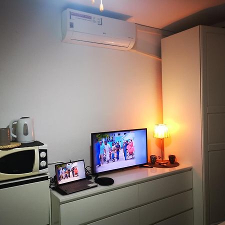 Apartamento De Raa Τορεβιέχα Εξωτερικό φωτογραφία