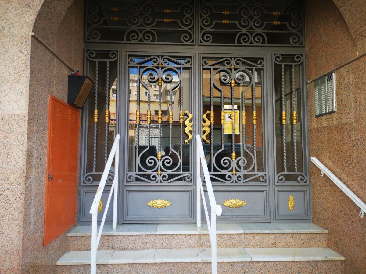 Apartamento De Raa Τορεβιέχα Εξωτερικό φωτογραφία